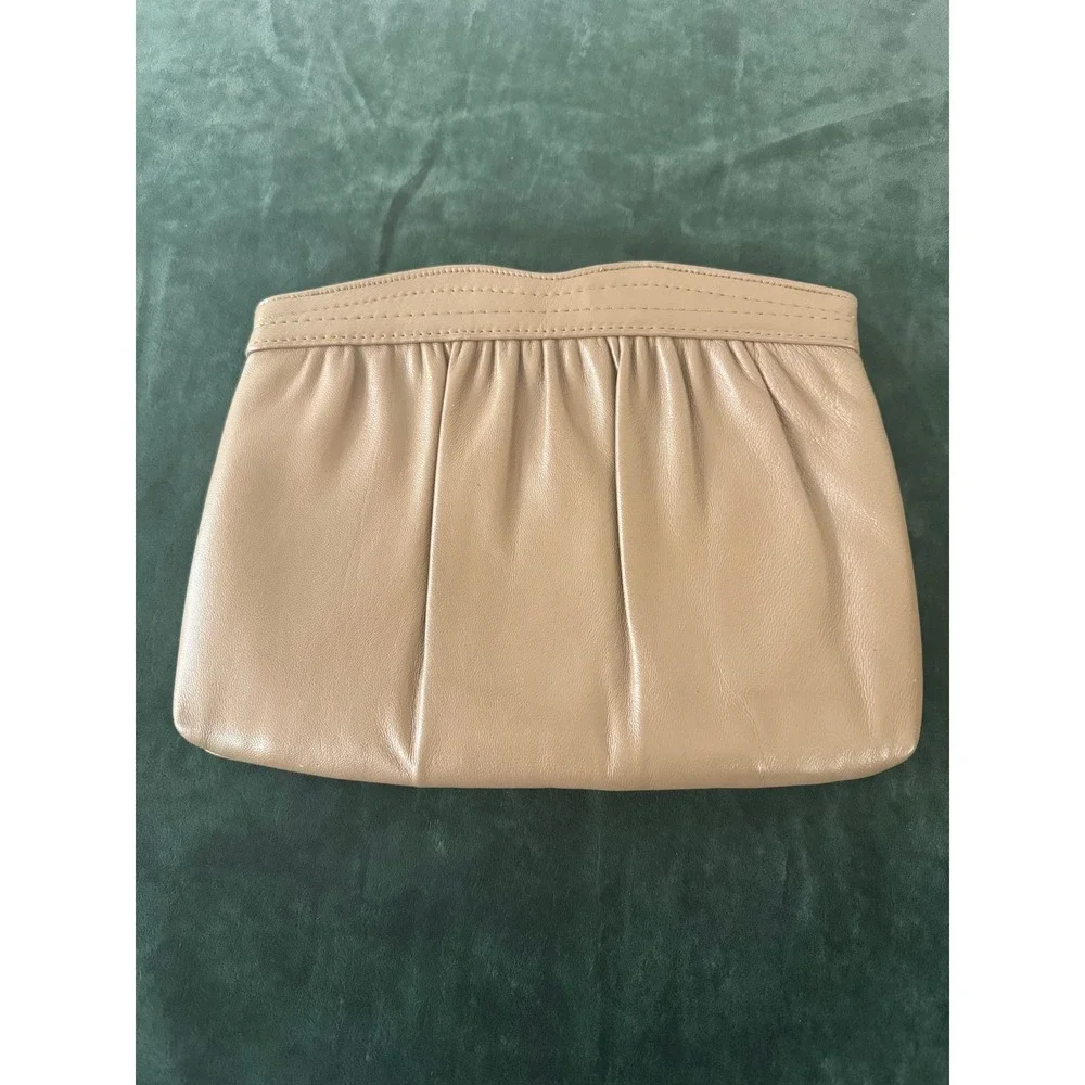 Vintage‎ Clutch Bag Small Tan Leather Pleated Hidden Chain Crossbody Minimal 80s
